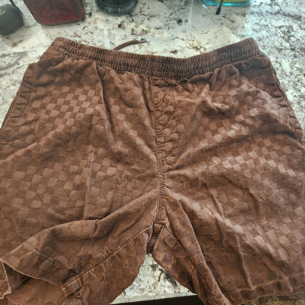 Lonely Ghost -  Mens Shorts (the Indy Boy), L
